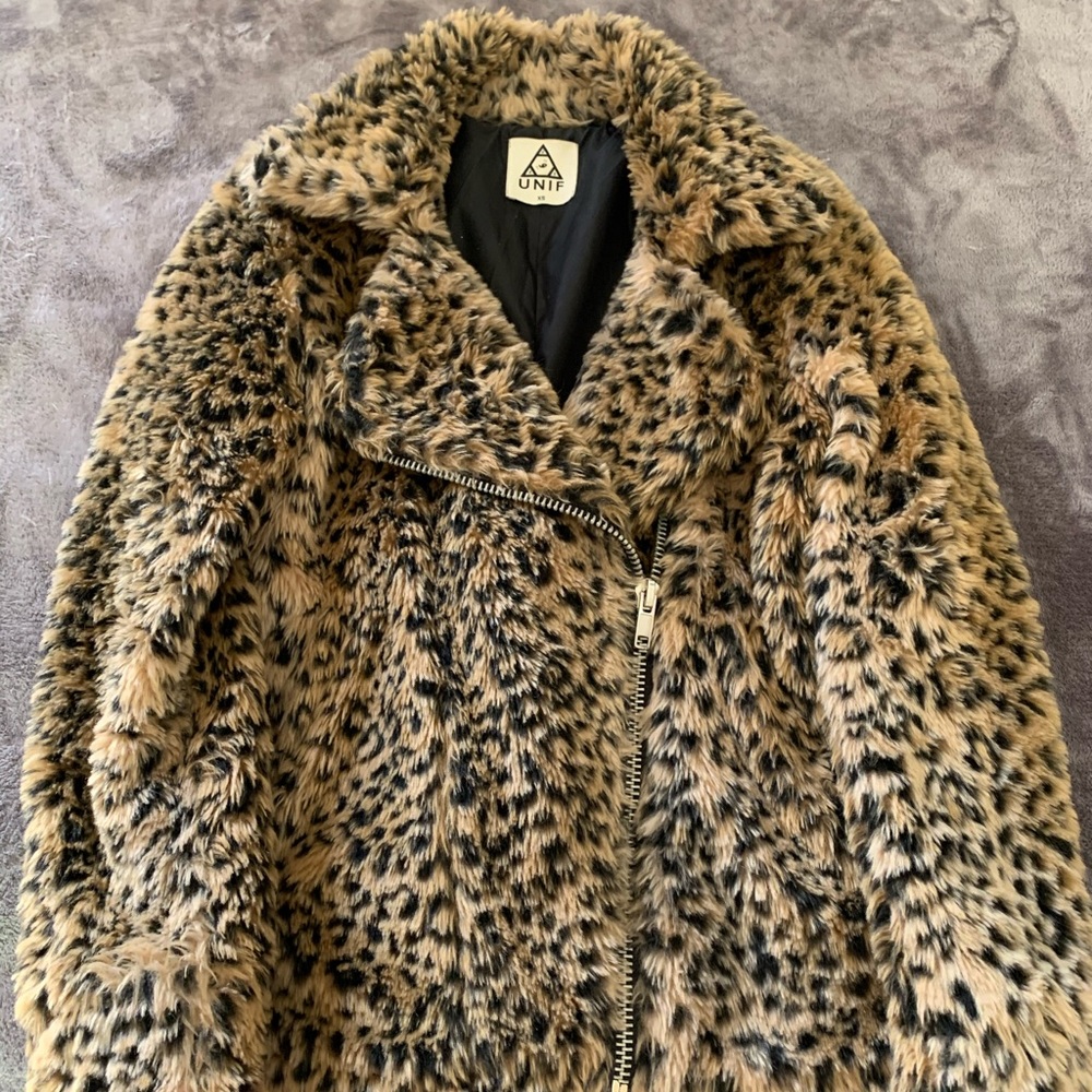 Unif fuzzy leopard jacket